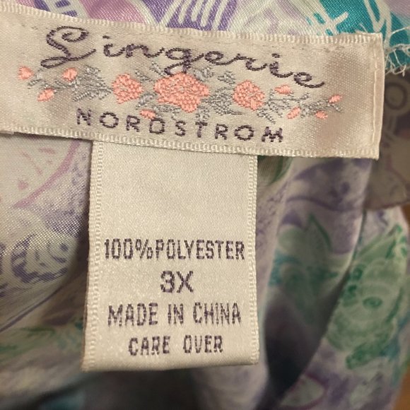 Silky Nighshirt - Picture 3 of 5